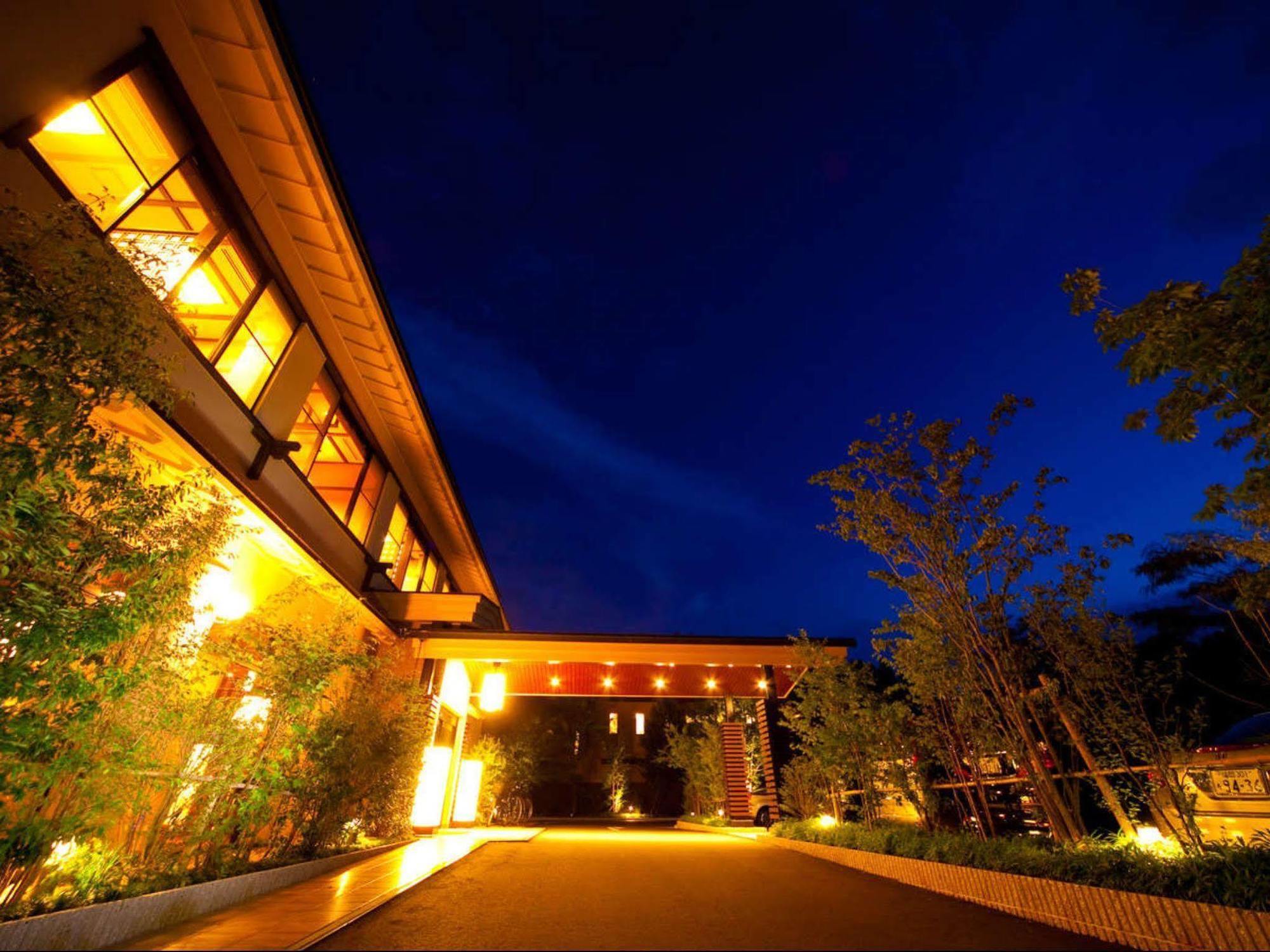 由布院ユウベルホテル Yufu Exterior photo